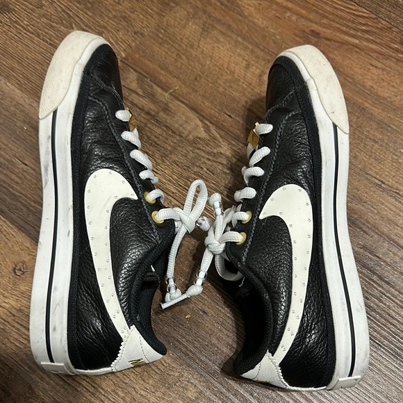 Black and White Sneakers with Gold Accents - Picture 3 of 7